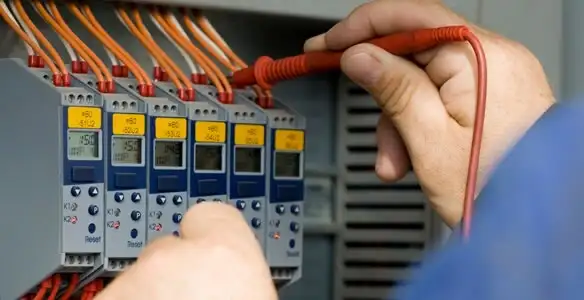 electrical contractors performing professional electrical system testing and configuration in Peoria, IL