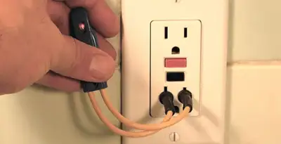 gfci circuits service testing ground fault circuit interrupter outlet to ensure electrical protection in Peoria, IL
